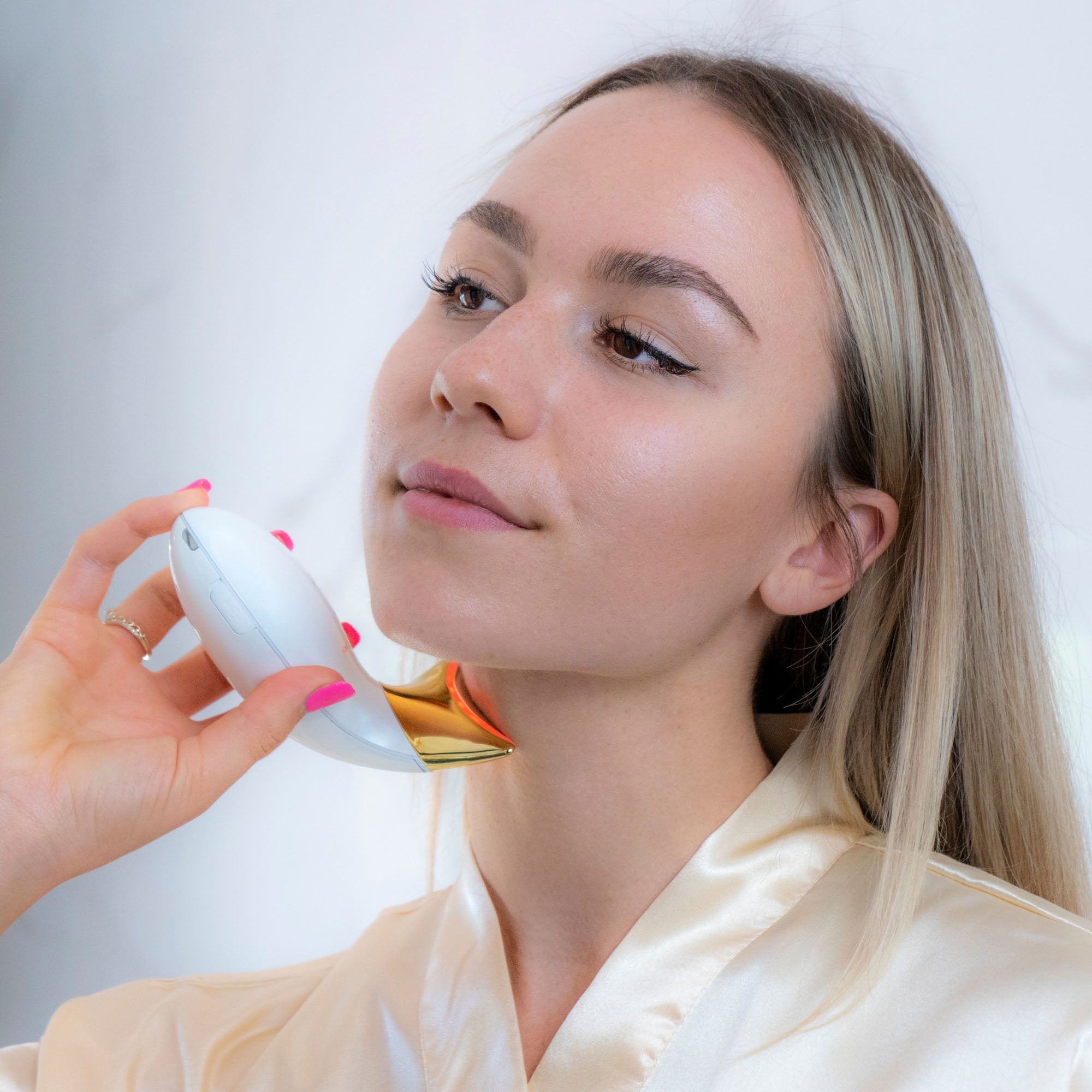 REJUVENECK-PRO-MODEL.jpg